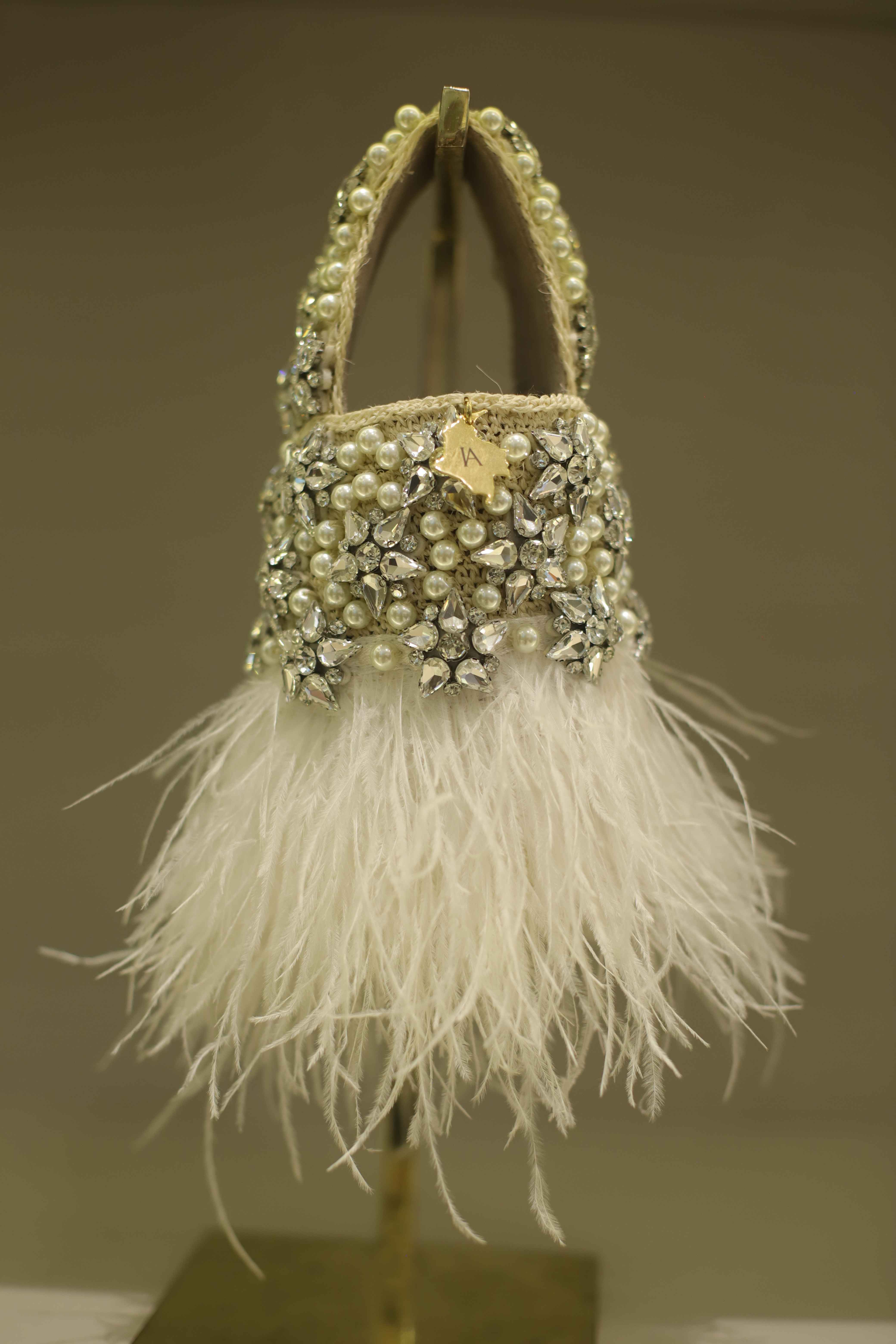 Cartera Joy Lucky White