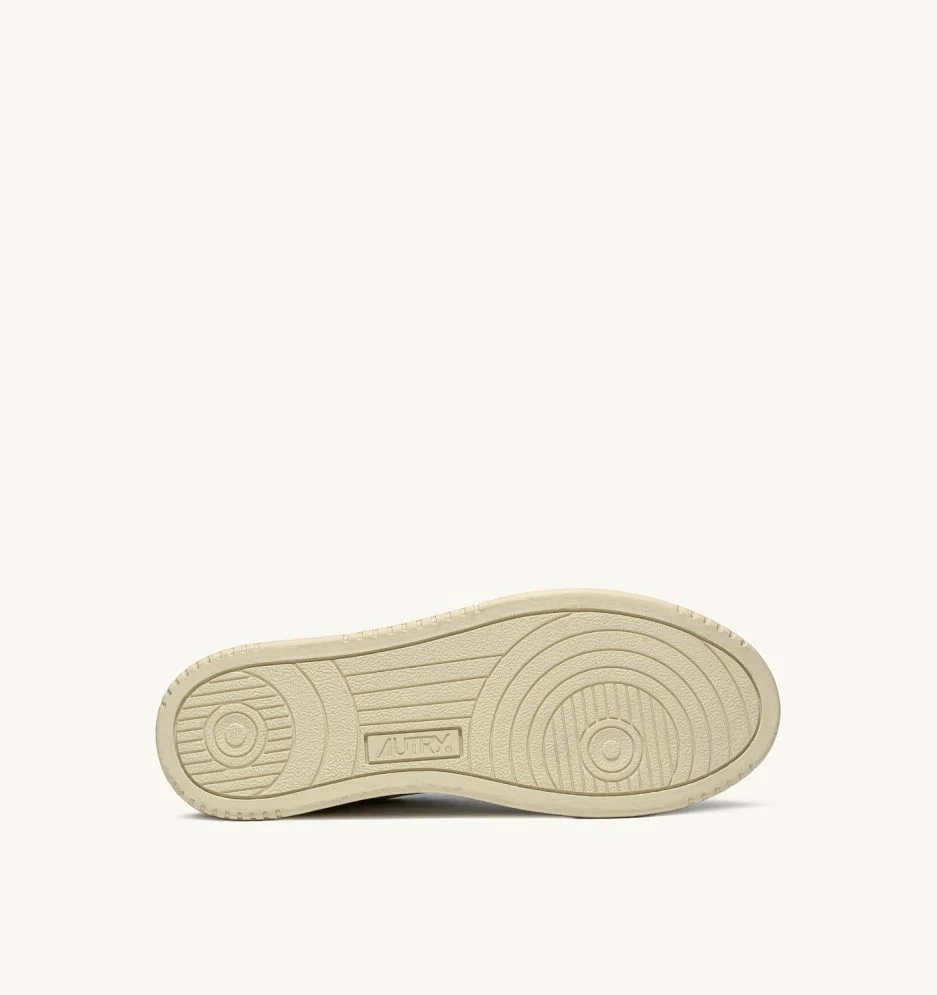 Zapatilla Medalist Low Mujer - Image 6